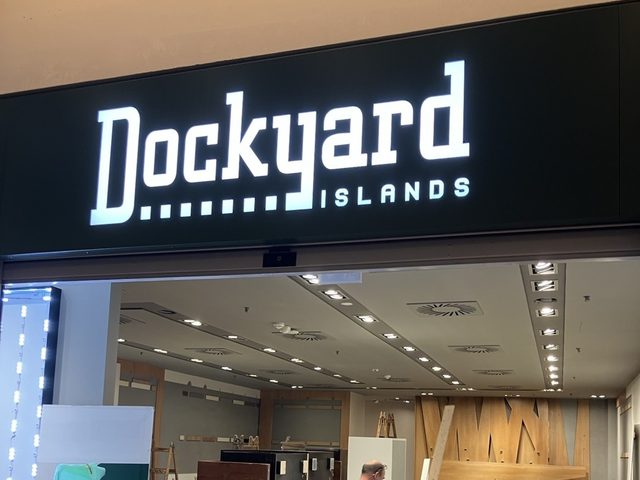 Beltéri dekorálás — Dockyard Islands üzletkialakítás