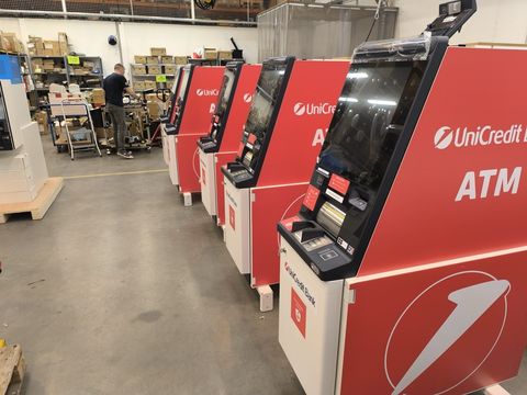 UniCredit Bank — Háttérország projektfotó