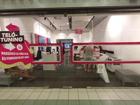 Telekom üzlet, Teló-tuning kirakat